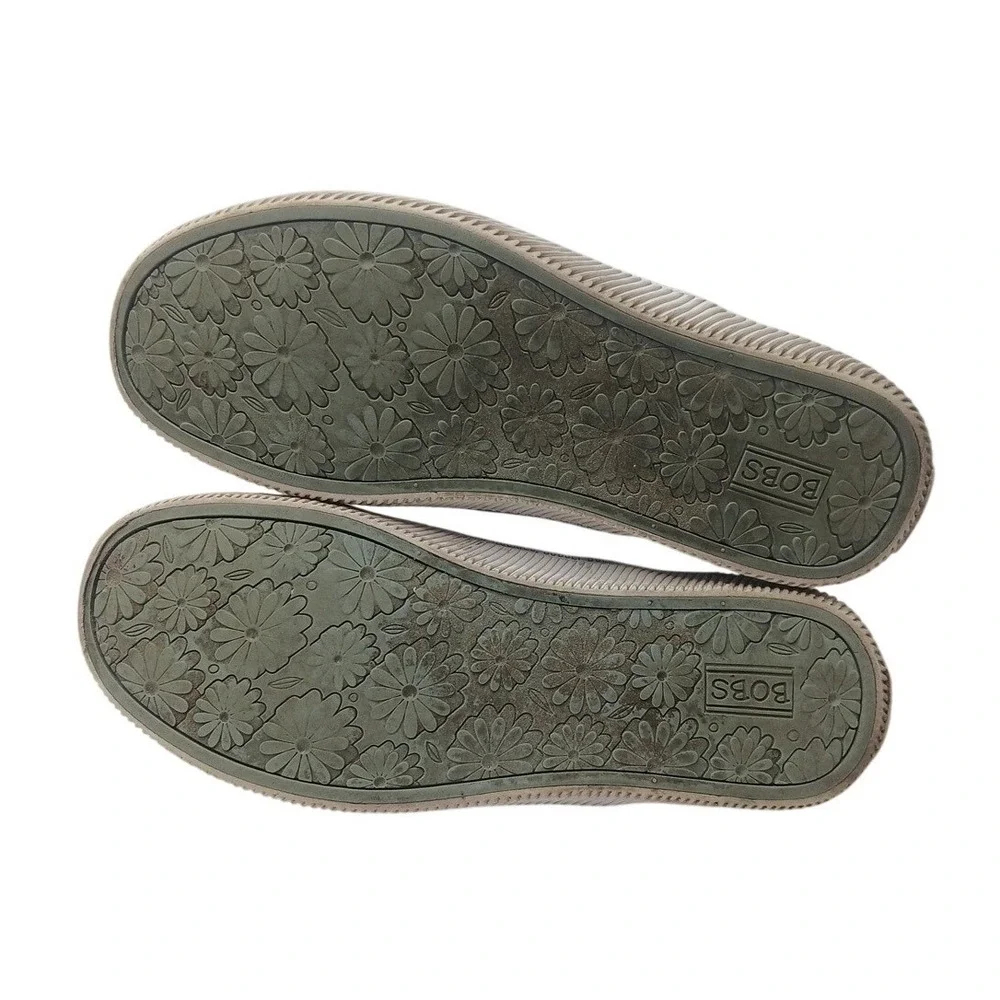 Skechers BOBS Slip On Sneakers Womens 8 Gray Dog Print Memory Foam 113205‎